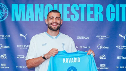 Kovacic tươi rói ra mắt Man City, nhận áo số 8 tại CLB mới