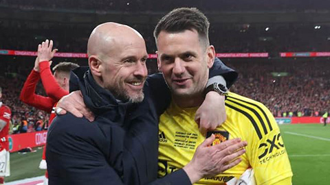 Ten Hag quyết giữ lại Tom Heaton, thêm tín hiệu De Gea sẽ rời MU