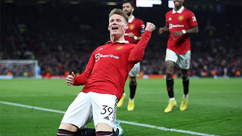 Được West Ham liên hệ, MU treo giá bán McTominay