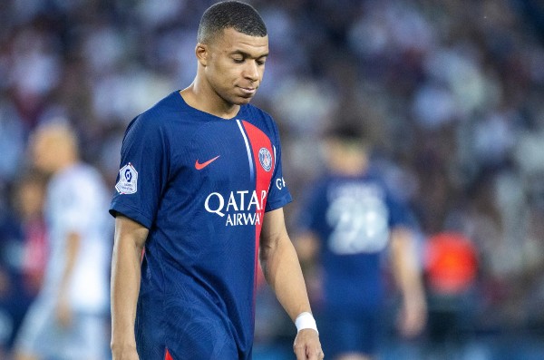 PSG RA TỐI HẬU THƯ CHO MBAPPE