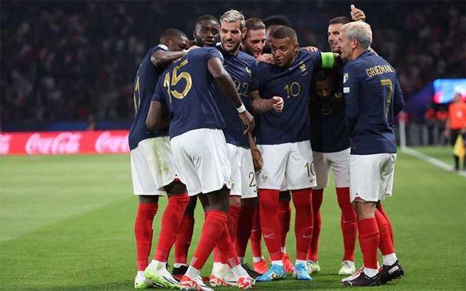 Mbappe phiên bản này lạ quá!