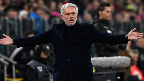 Sao Roma tiếc cho Mourinho nhưng hào hứng với De Rossi