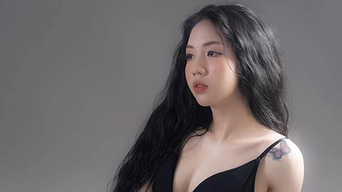 2 Hot girl đội tuyển Nữ Việt Nam khoe vòng 1 căng tràn ‘sức xuân’!