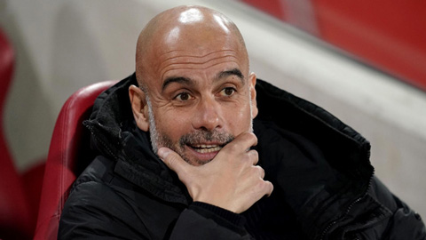 Pep Guardiola tuyên bố chắc nịch về khả năng bảo vệ cú ăn ba của Man City