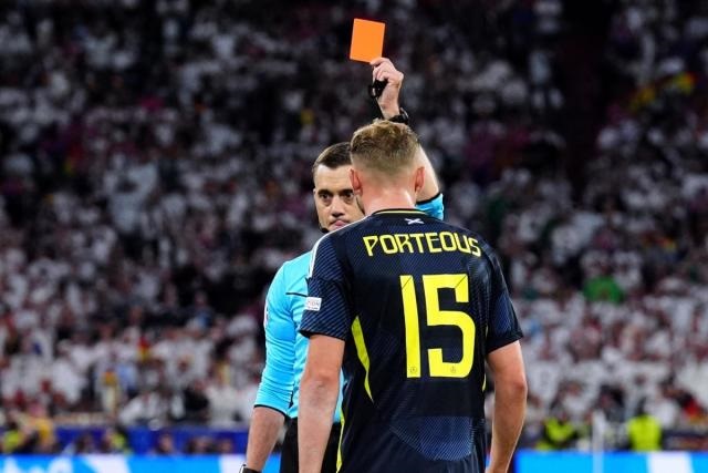 Cầu thủ đầu tiên bị cấm 2 trận ở EURO 2024