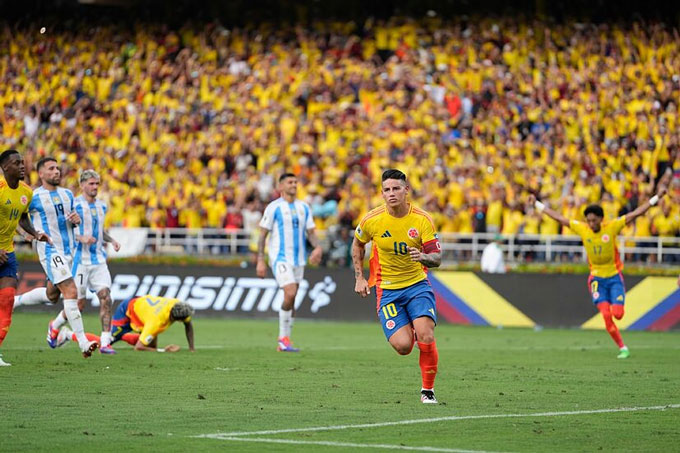 James Rodriguez đi vào lịch sử CONMEBOL