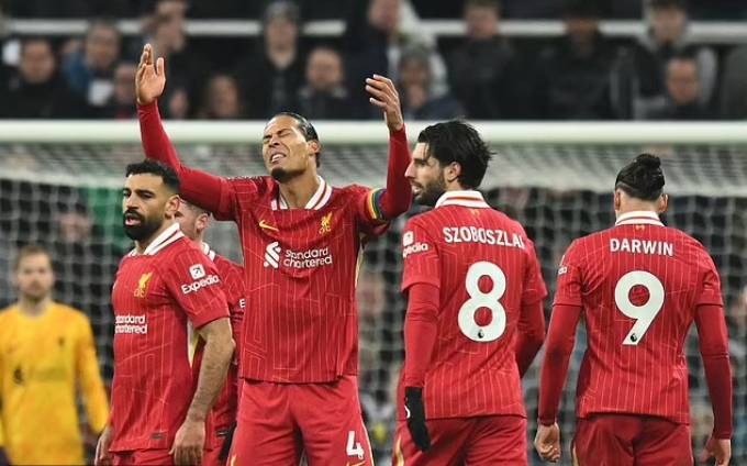 Liverpool của Arne Slot đã hay lại còn được 'độ'