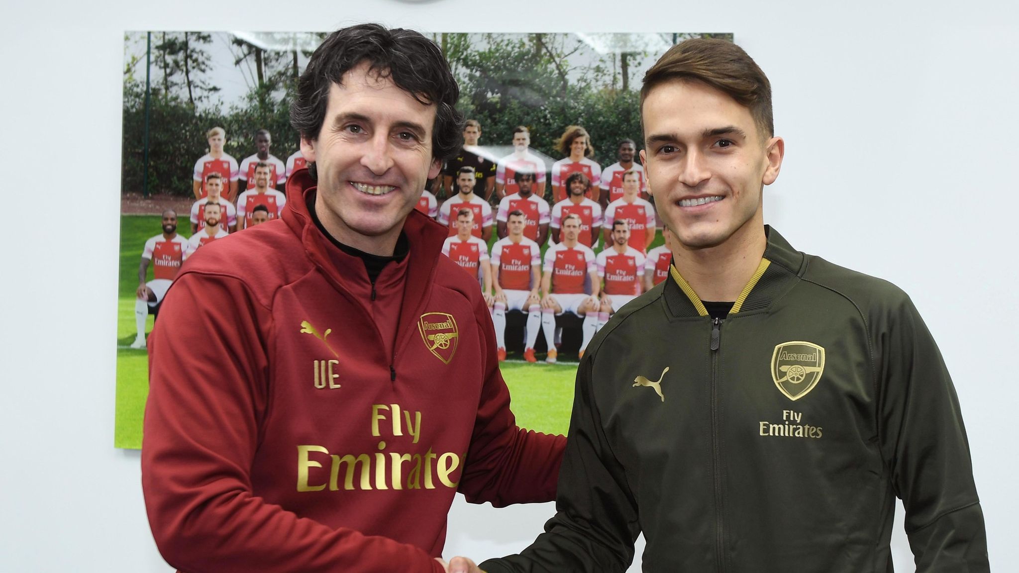 Dennis Suarez: 'Unai Emery đã bị Arsenal đối xử tệ bạc'