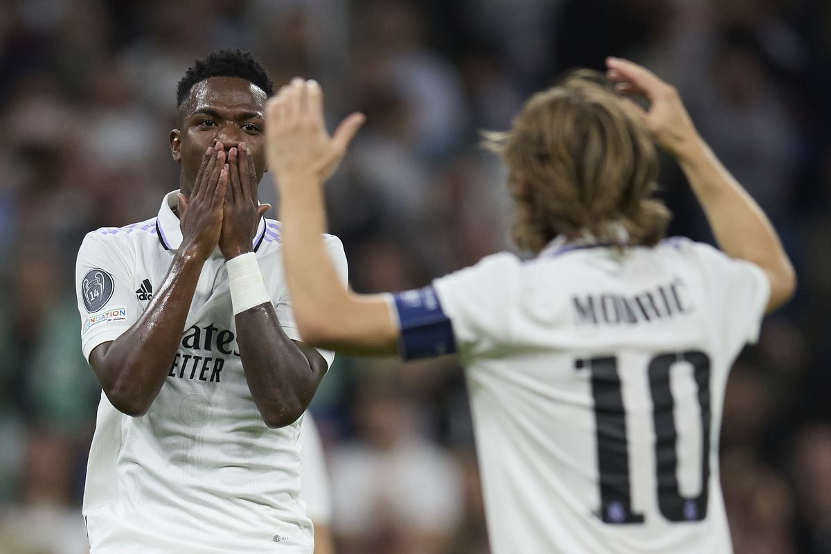 Cuộc cãi vã dữ dội giữa Luka Modric và Vinicius