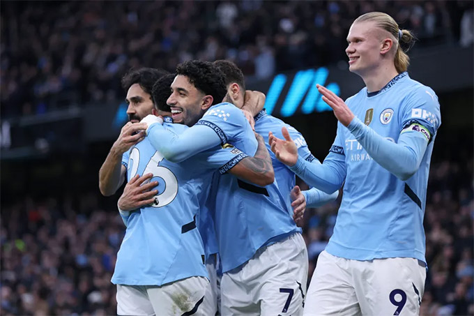 Pep Guardiola đã dùng Haaland làm 'mồi nhử' kích hoạt Marmoush thế nào?