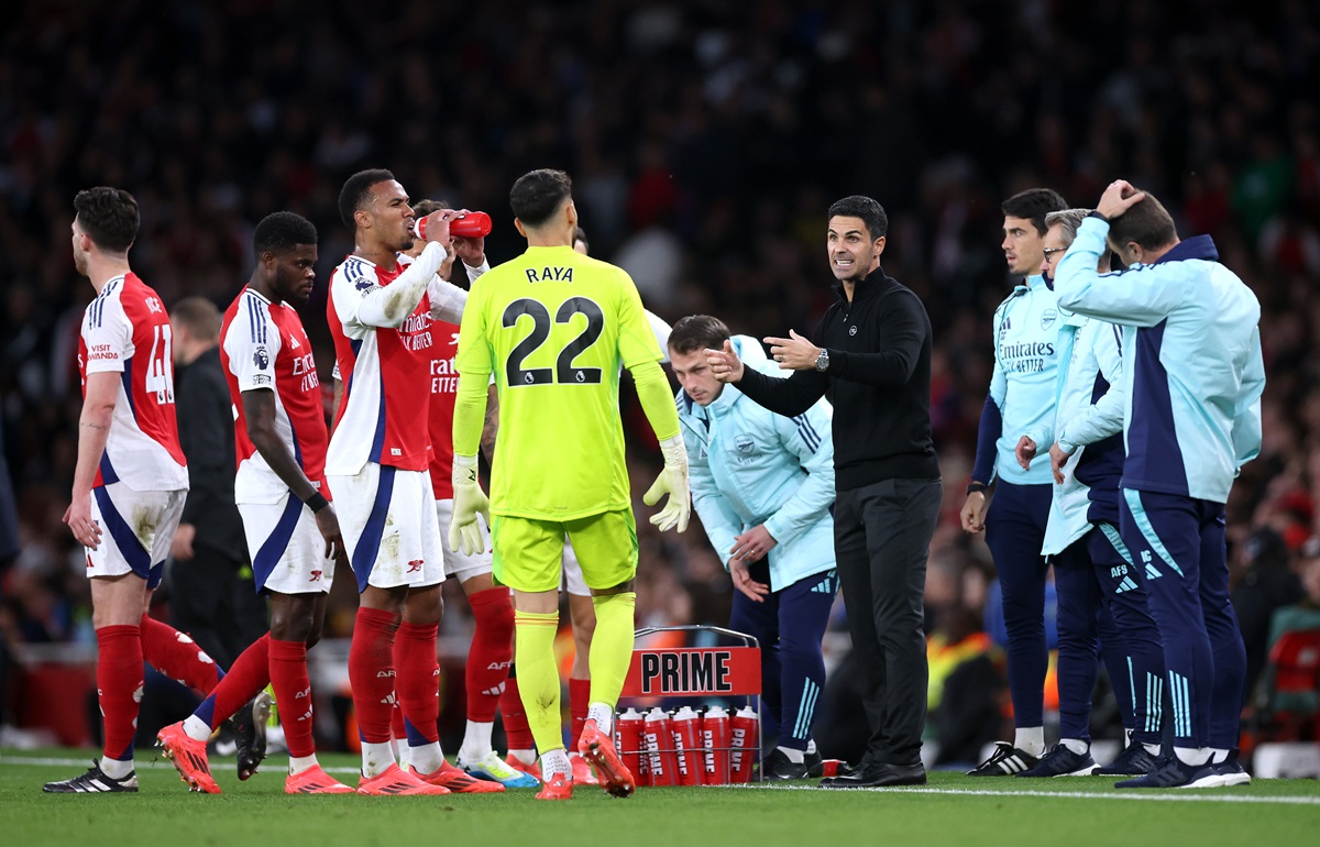 Liverpool dùng hàng công 'vặt lông' Pháo thủ