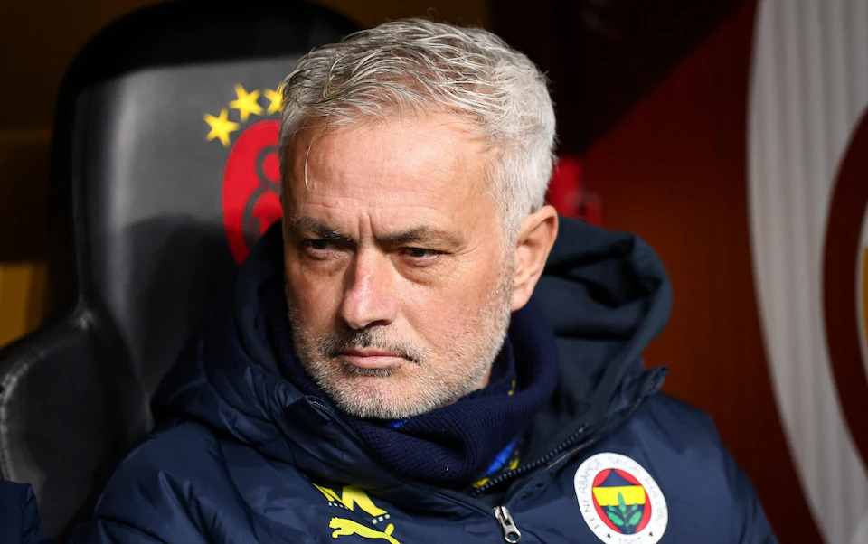Hành khúc Thổ Nhĩ Kỳ đầy hỗn loạn của Jose Mourinho