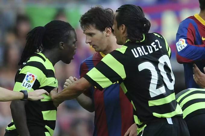 Sao xịt Real Madrid, Royston Drenthe: 'Mourinho hèn nhát, Messi kỳ thị chủng tộc'