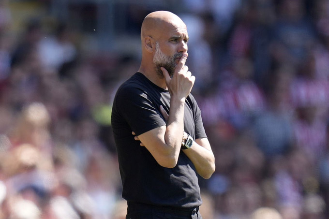 Pep Guardiola đang toan tính gì vậy?