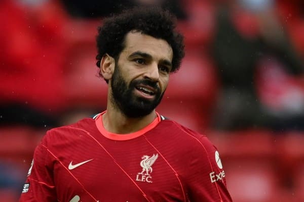 SALAH ĐÒI MỨC LƯƠNG KHỦNG ĐỂ GIA HẠN VỚI LIVERPOOL