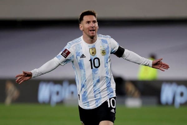 ĐT ARGENTINA TRIỆU TẬP: MESSI VẪN LÊN TUYỂN