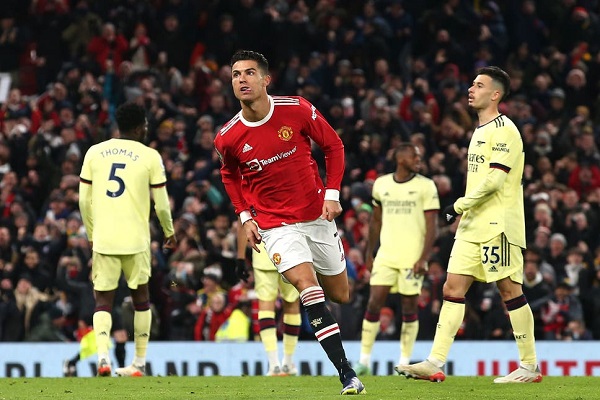 KẾT QUẢ MAN UTD VS ARSENAL: RONALDO LẬP CỘT MỐC MỚI, MU THẮNG DƯỚI TRIỀU ĐẠI MỚI