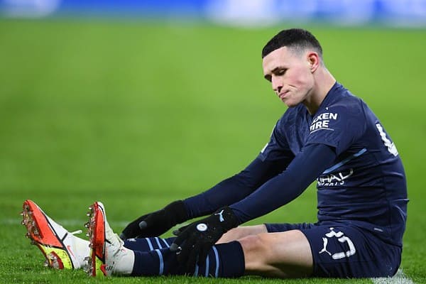 FODEN KHIẾN MAN CITY LO NGAY NGÁY KHI TÁI PHÁT CHẤN THƯƠNG