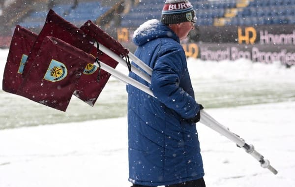 TRẬN CẦU VÀNG HÔM NAY: BURNLEY THẮNG KÈO PHẠT GÓC