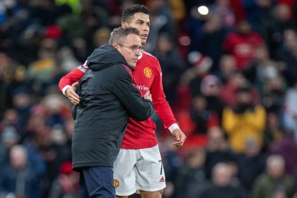 RANGNICK MUỐN CÁC CẦU THỦ M.U LẮNG NGHE RONALDO