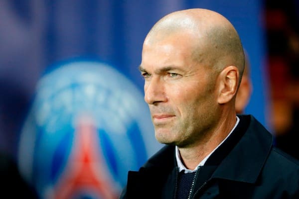 PSG DÙNG BẢN HỢP ĐỒNG KỶ LỤC ĐỂ 'DỤ' ZIDANE