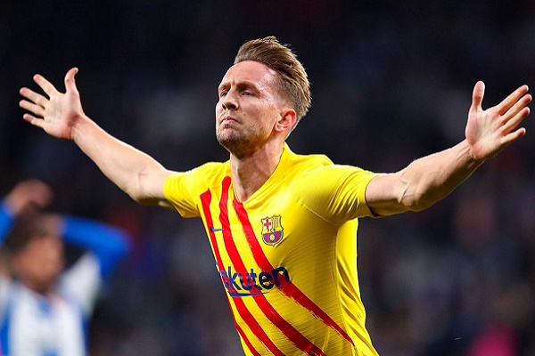 KẾT QUẢ ESPANYOL VS BARCELONA: DE JONG TỎA SÁNG, BARCE THOÁT CHẾT TRONG GANG TẤC