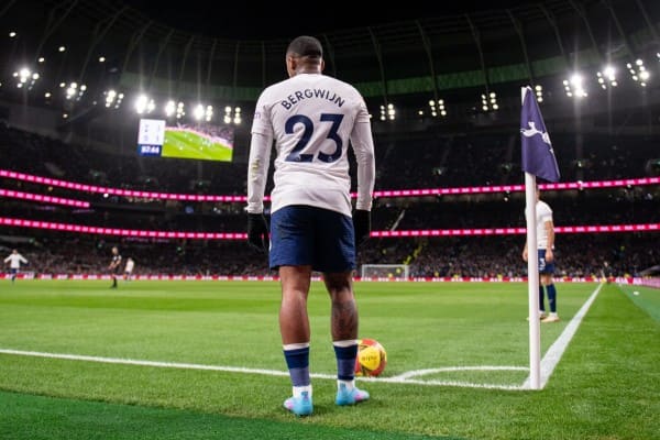 TRẬN CẦU VÀNG HÔM NAY: TOTTENHAM THẮNG KÈO GÓC CẢ TRẬN